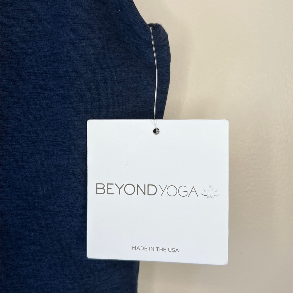 NWT Beyond Yoga XS Spacedye Refocus Cropped Tank - Picture 8 of 11